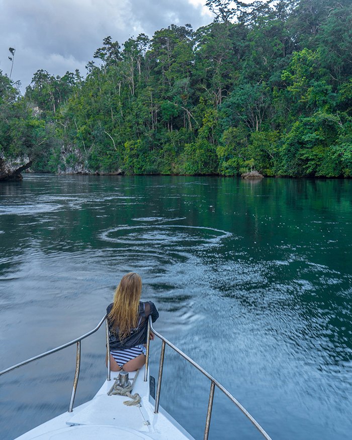 Raja-Ampat-boat.jpg