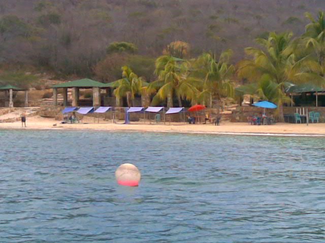 Mochima playa las maritas.jpg