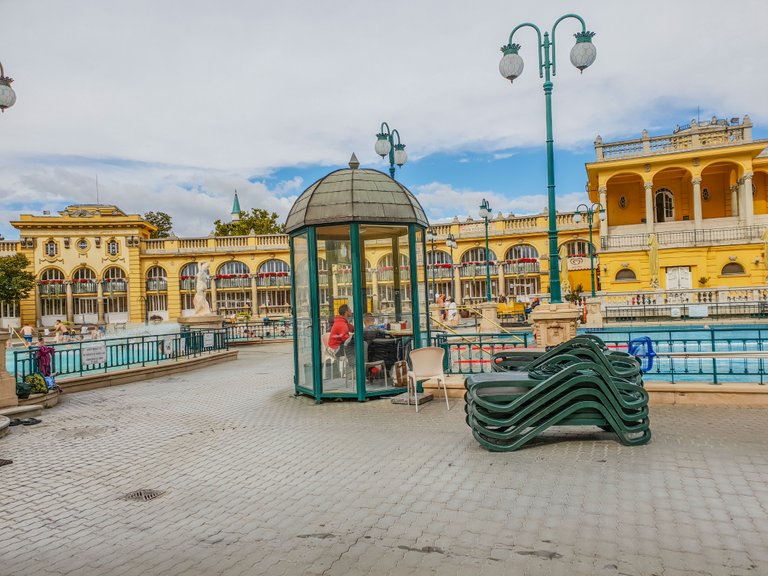 most_beautiful_thermal_bath_budapest (12).jpg