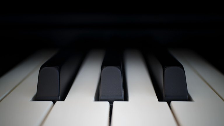 piano-3112410_1920.jpg