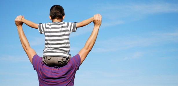 Parenting-kid-on-dads-shoulders.jpg