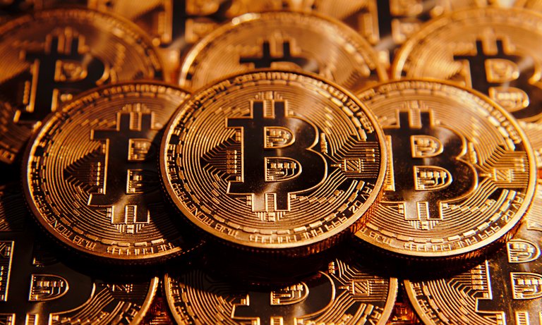 1447088907_1442137179_bitcoin.jpg