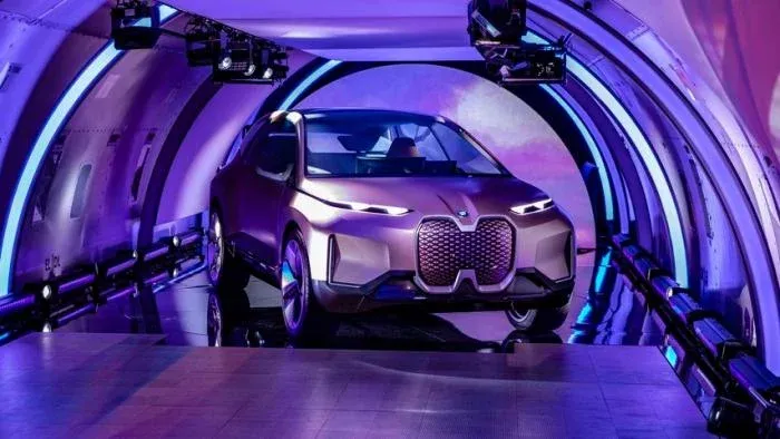 bmw-e-tencent-se-unem-em-centro-de-desenvolvimento-para-carros-autonomos.webp