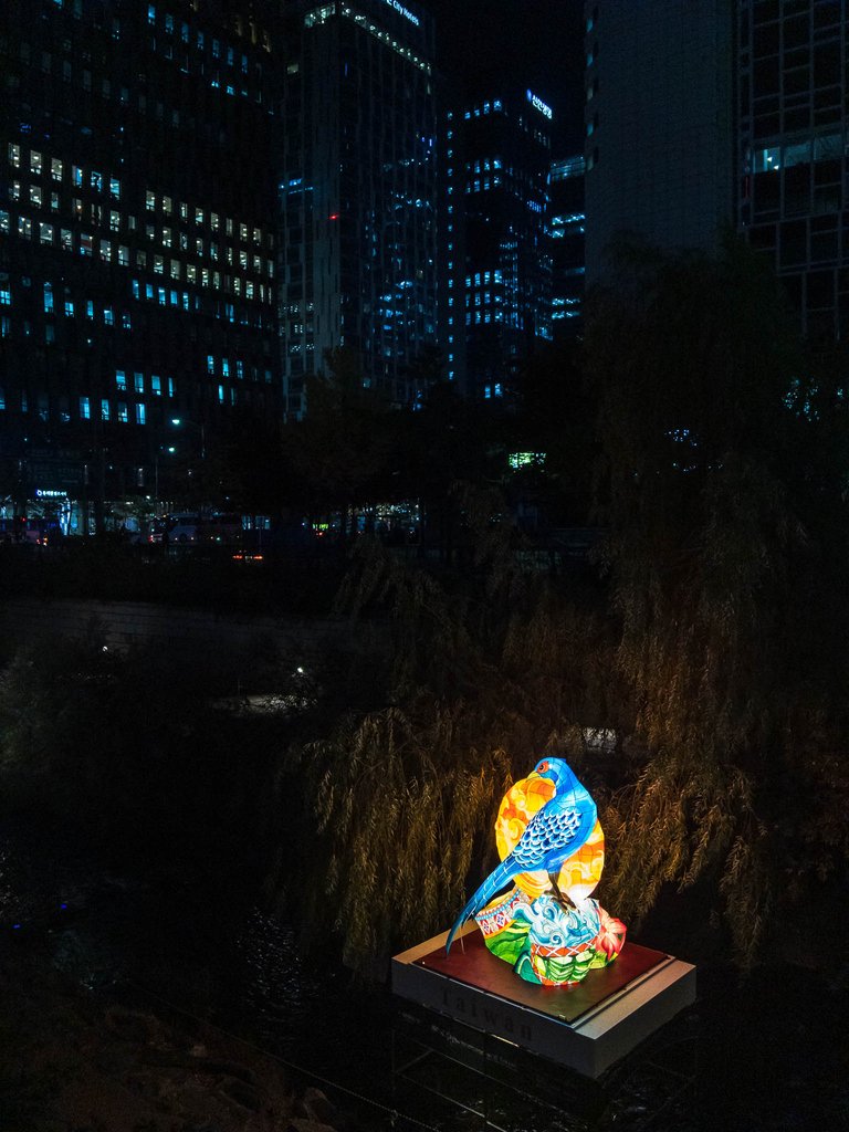 20181031-Cheonggyecheon Night iPhone-APC_0082-2.jpg