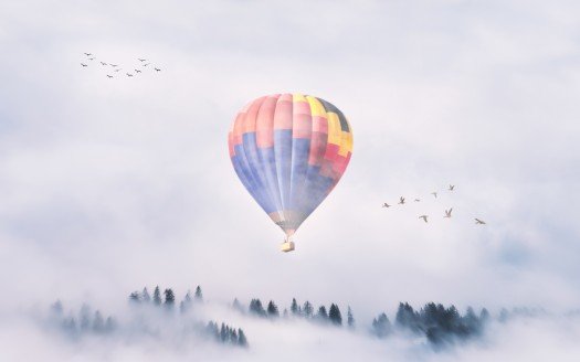 hot_air_balloon_mist_4k-t2.jpg