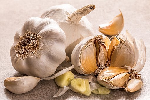 garlic-3419544__340.jpg