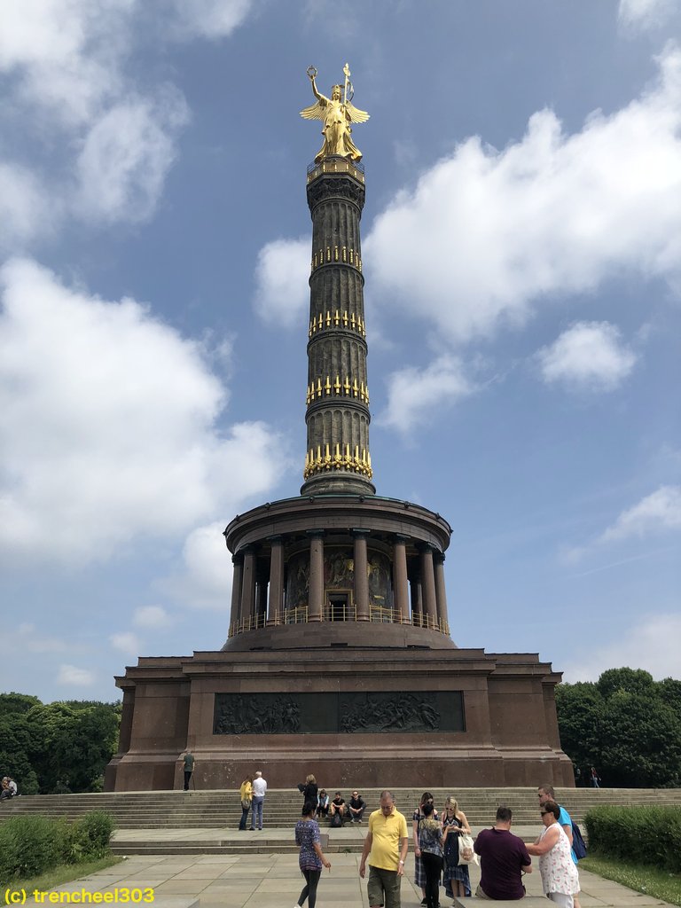 victory column.JPG