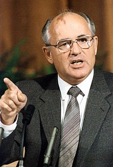 220px-RIAN_archive_359290_Mikhail_Gorbachev.jpg