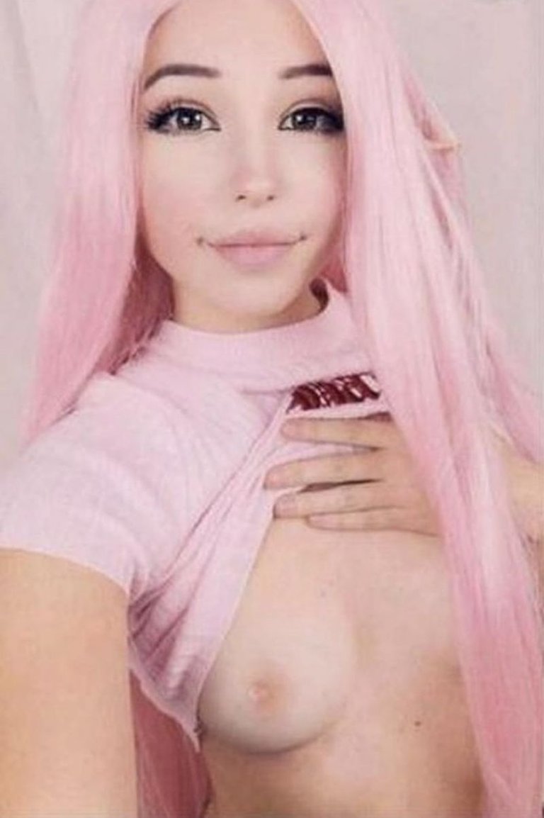 Belle Delphine pussy