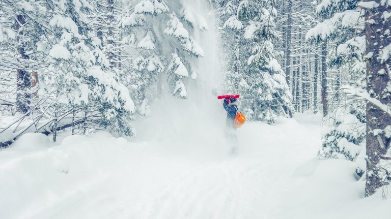   It feels like Winter Tatra Mountains always bring me back to childhood:) Photo by Alis Monte [CC BY-SA 4.0], via Connecting the Dots