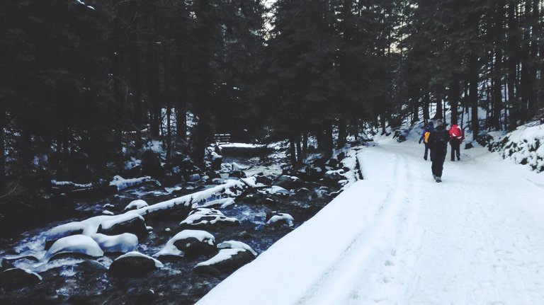   Personal Impressions of Climbing Kasprowy Wierch in Winter After journey like this, walking by Bystra river felt like back to Earth. Photo by Alis Monte . [CC BY-SA 4.0], via Connecting the Dots