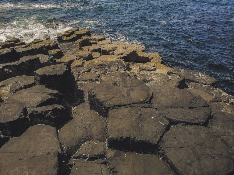 Hexagon shore of Staffa Island, during the Treshnish Isles wildlife tour, Scotland