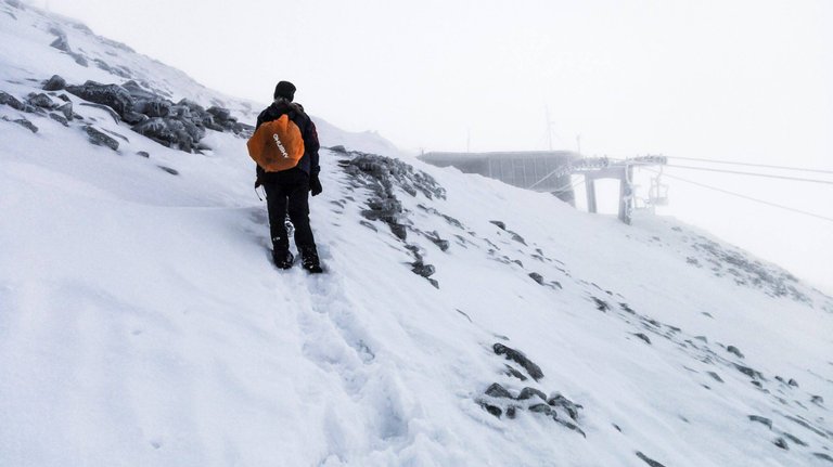   Almost at the top of Kasprowy Wierch. Photo by Alis Monte [CC BY-SA 4.0], via Connecting the Dots