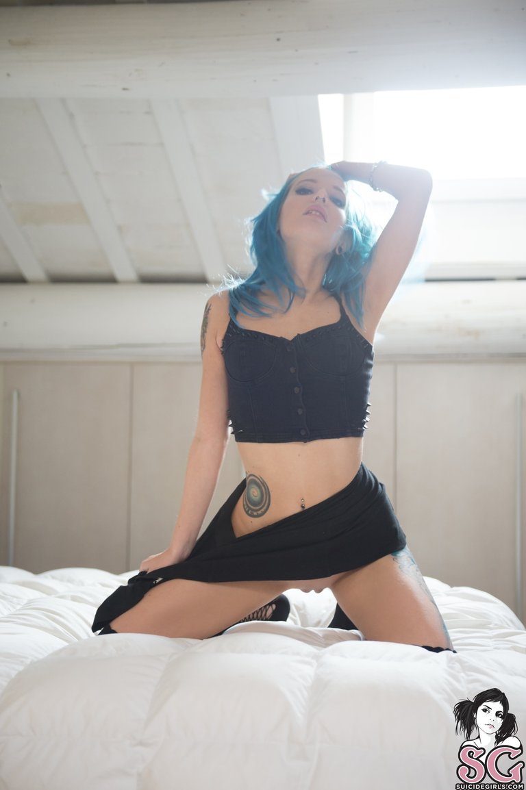 Join Suicide Girls