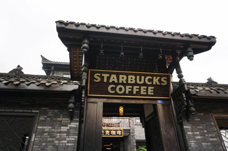 https://d1vof77qrk4l5q.cloudfront.net/img/jonathanaidan-starbucks-china-mc310pvt-1548066180274.jpg