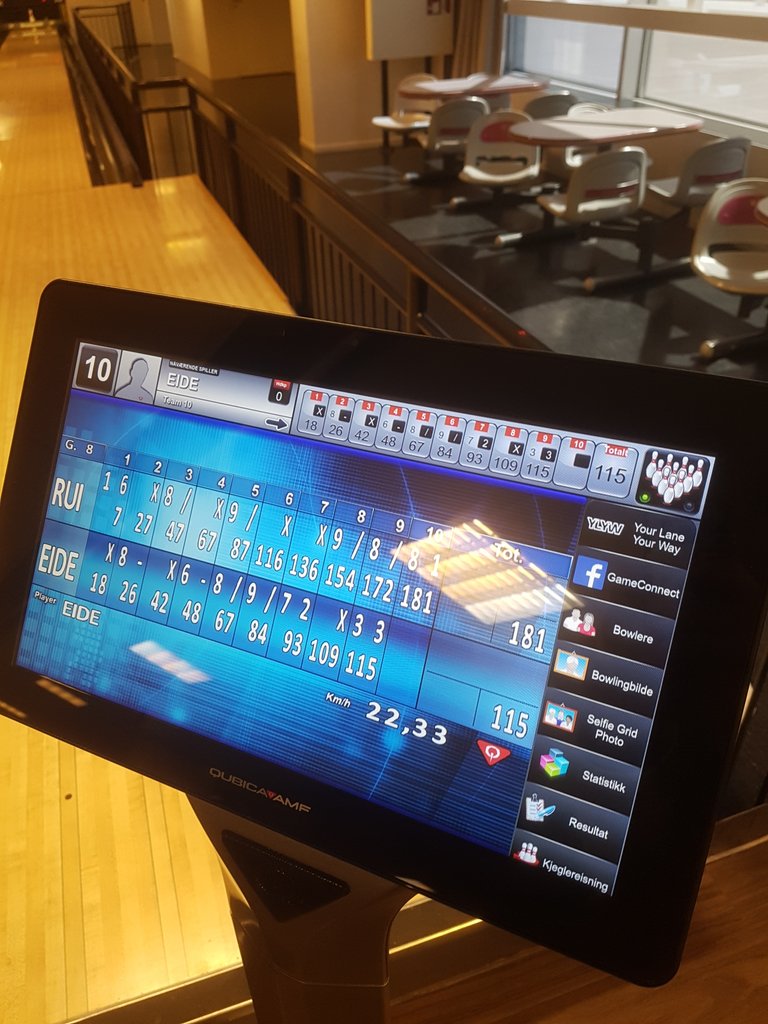 Bowling with Rune