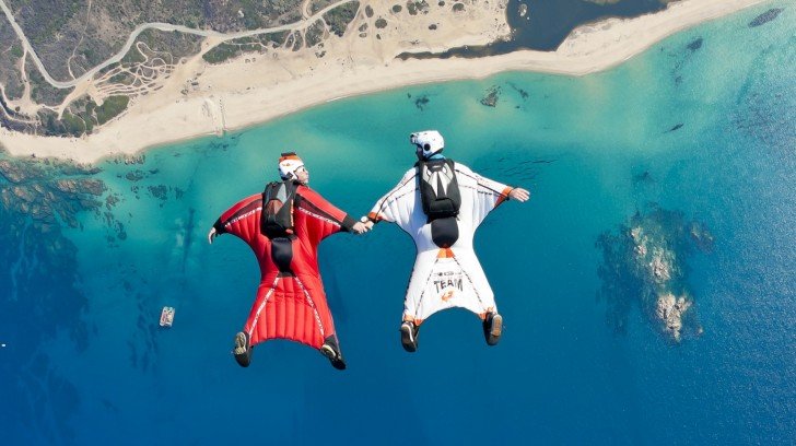 wingsuit flying