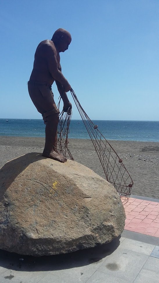 El pescador de sueños (Juan Miguel Cubas; Tarajalejo, Fuerteventura) ¡Que las redes no te quiten el tuyo!