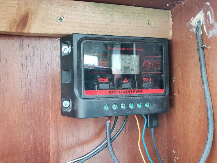 solar charge controller