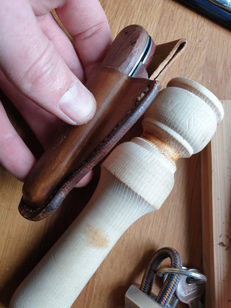 burnishing leather knife sheath edges 