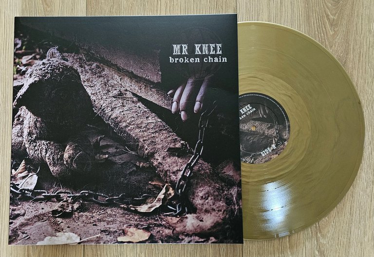 Mr. Knee "Broken Chain" LP selfpublished