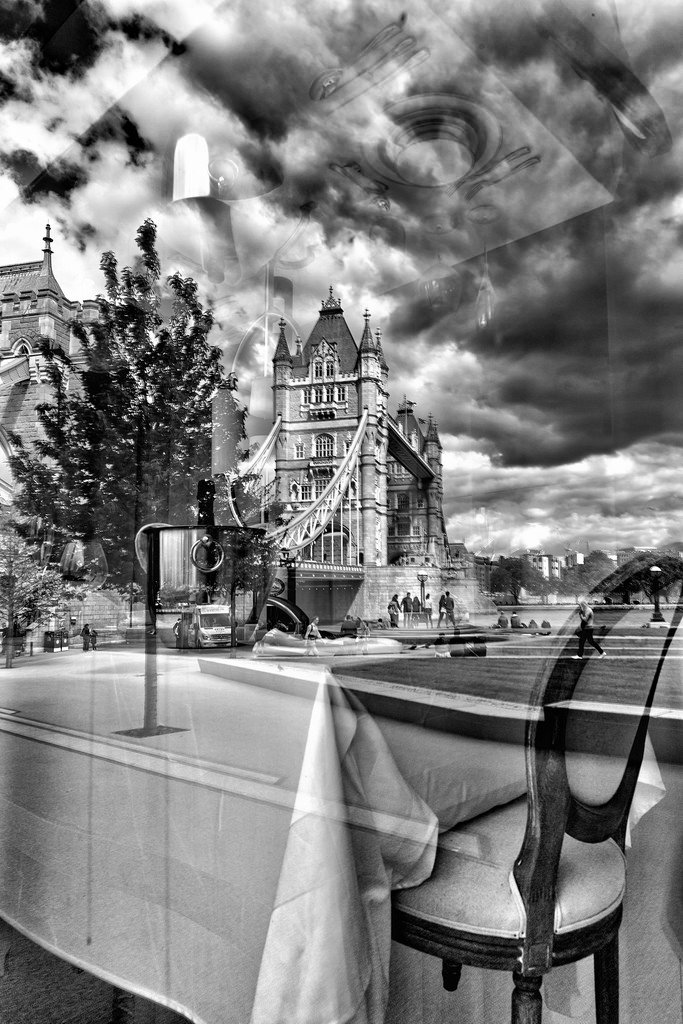 Dinner For One - Tower Bridge London by Simon & His Camera