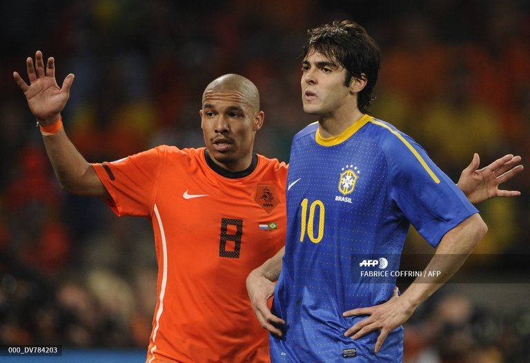 De Jong and Kaka