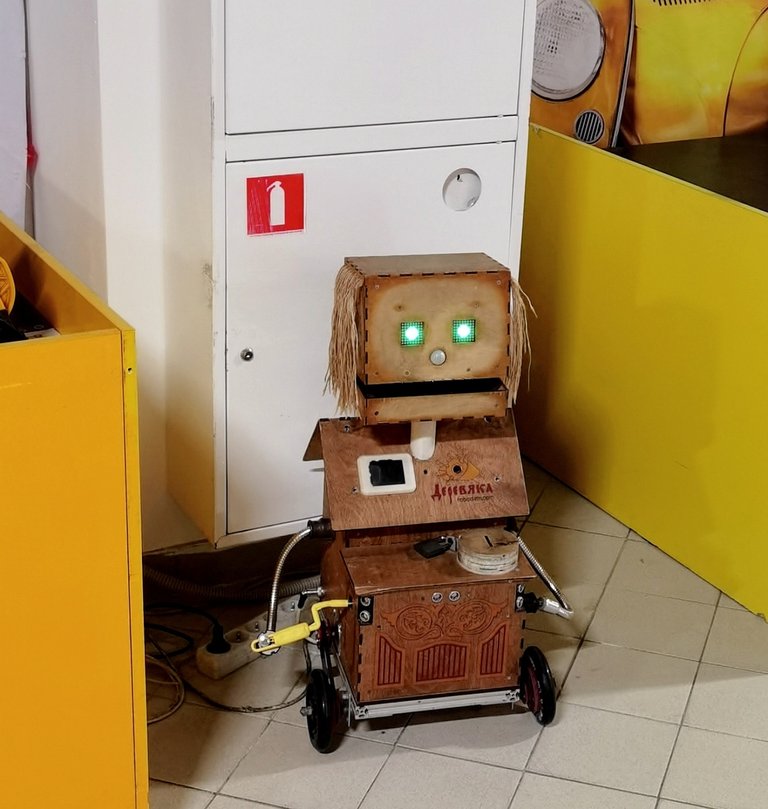 So funny robot!