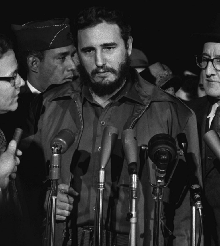 fidel-alejandro-castro-ruz-63039_1280.jpg