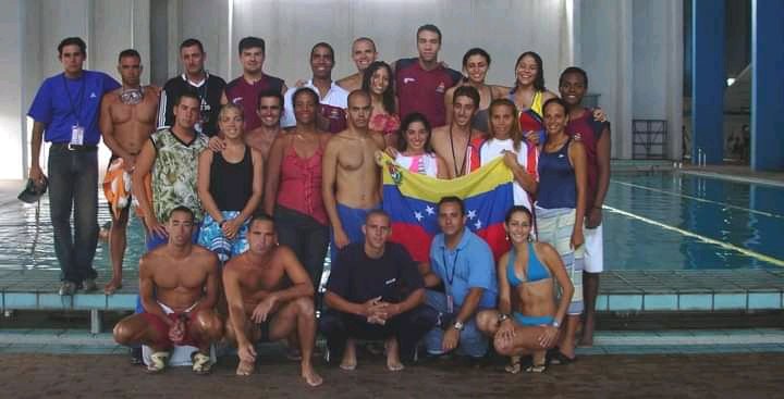 Equipo de Venezuela y Cuba de Apnea.jpg