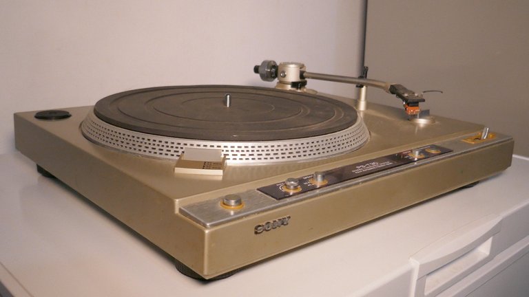 Sony PS T30 side.jpg