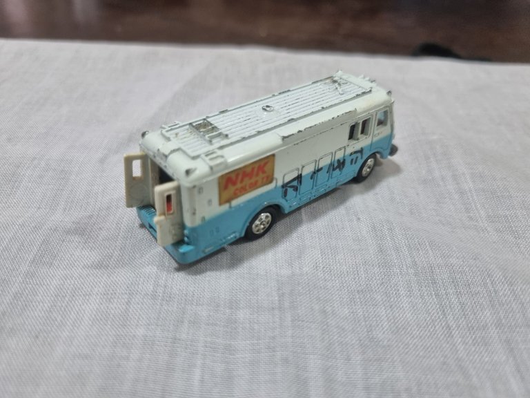 Bus7_Back.jpg