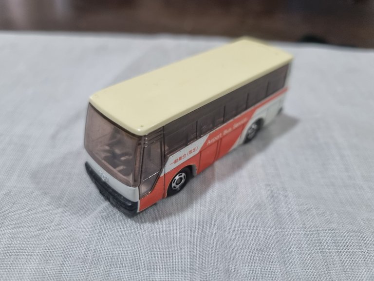 Bus3_Front.jpg