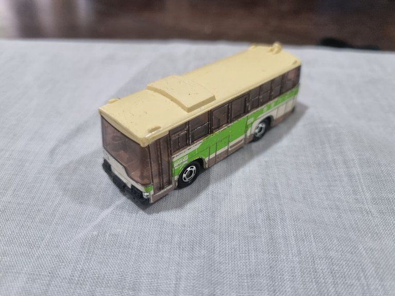 Bus1.jpg