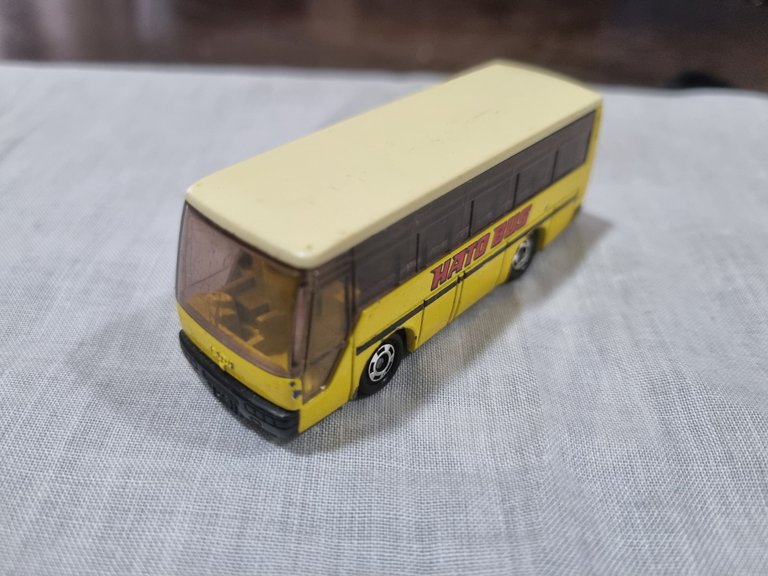 Bus6_Front.jpg