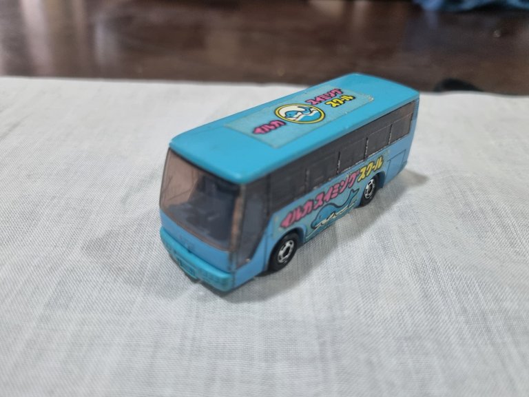 Bus8_Front.jpg