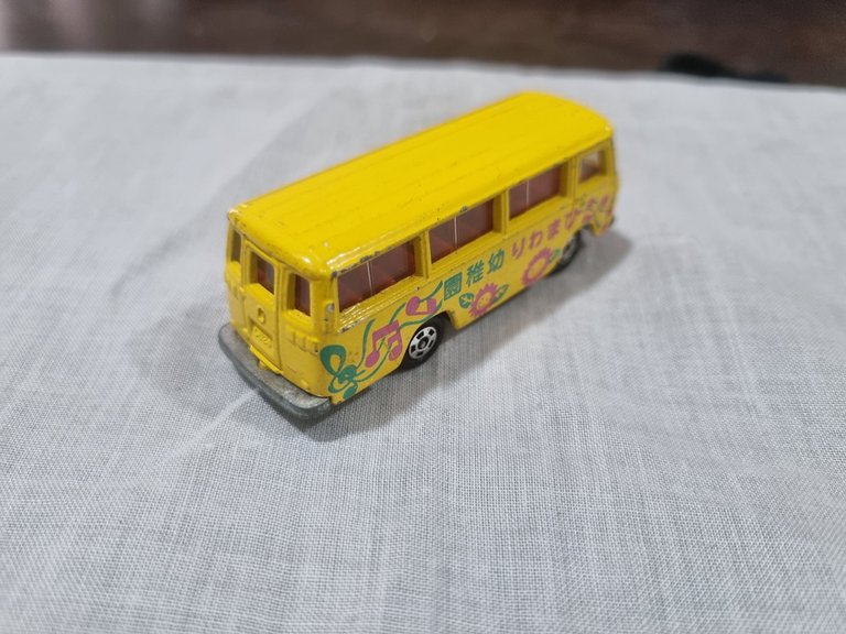 Bus2_Back.jpg
