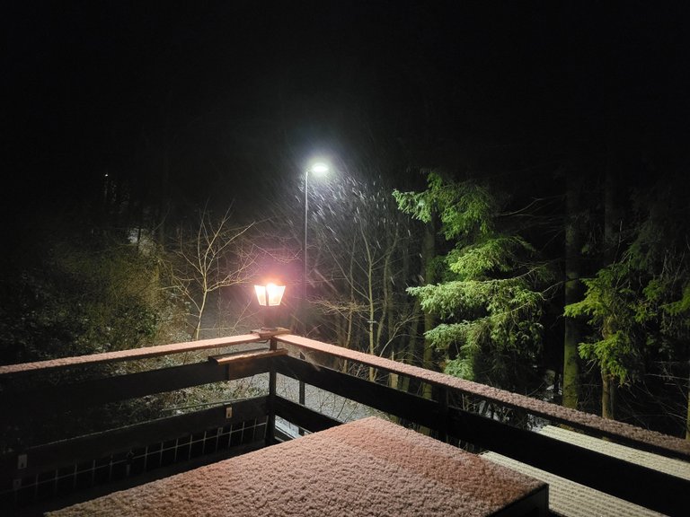 Wandern im Schneesturm bei Dreiborn (Eifel)