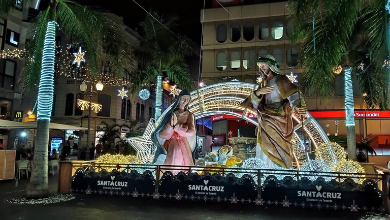 Día de Reyes  En Venezuela está el Pan de Jamón y en España el... Hive Rosca de Reyes (1).jpg