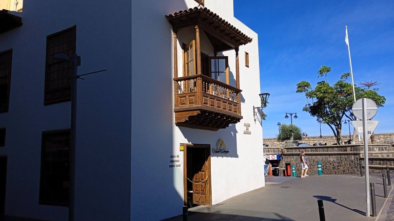 Un Café en la Casa de Francisco de Miranda Tenerife Hive (1).jpg