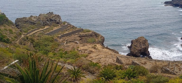 Playa de Los Roques Tenerife Hive PinMapple (1).jpg