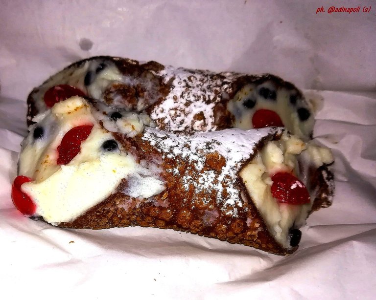 Cannoli.jpeg