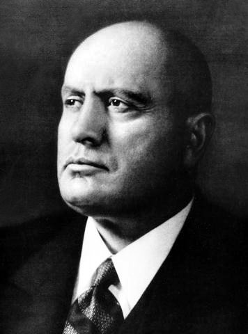 Mussolini_biografia 1939 Antola Swan, Alessandra.jpg