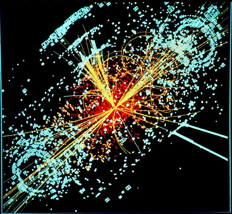 CMS_Higgs-event CC-BY-SA licence CERN 3.0.jpg