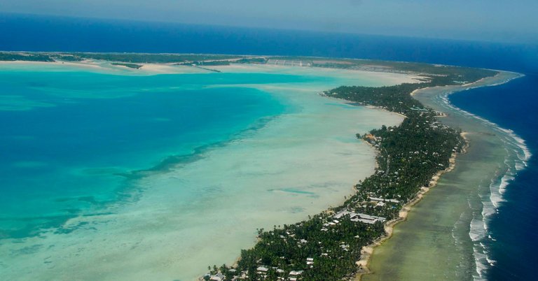 kiribatk South_Tarawa_from_the_air 3.0.jpg