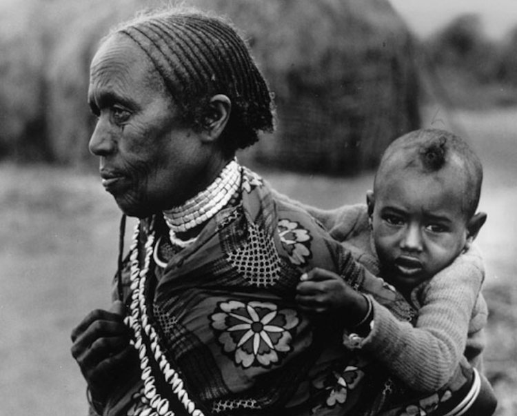 Grandmother carrying child in Borana Ethiopia Credit Courtesy United Nations Ray Witlin public.jpg