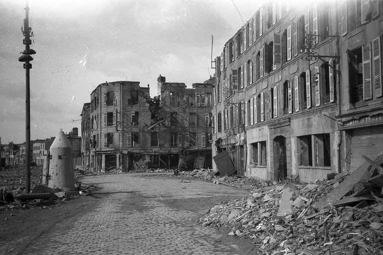 Claxton_Ray_WwiiDestructionNearBrestFrance194405 free.jpg