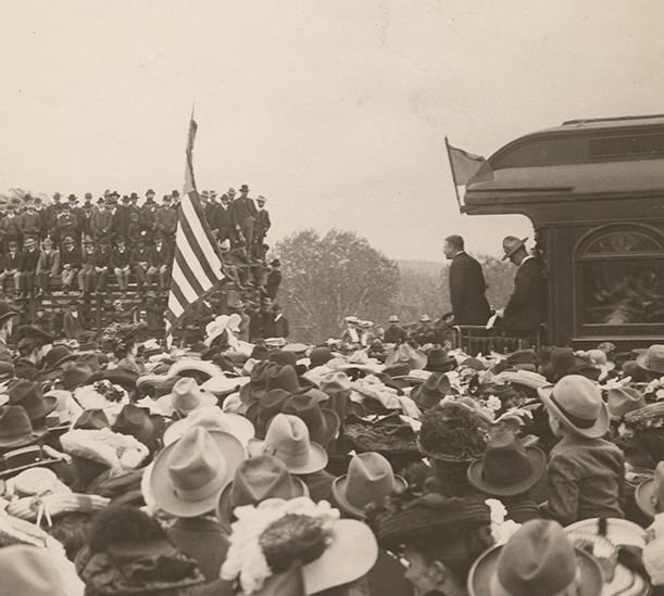 Teddy_Roosevelt_at_Kansas_City,_Kansas_(15178301101)_(cropped).jpg