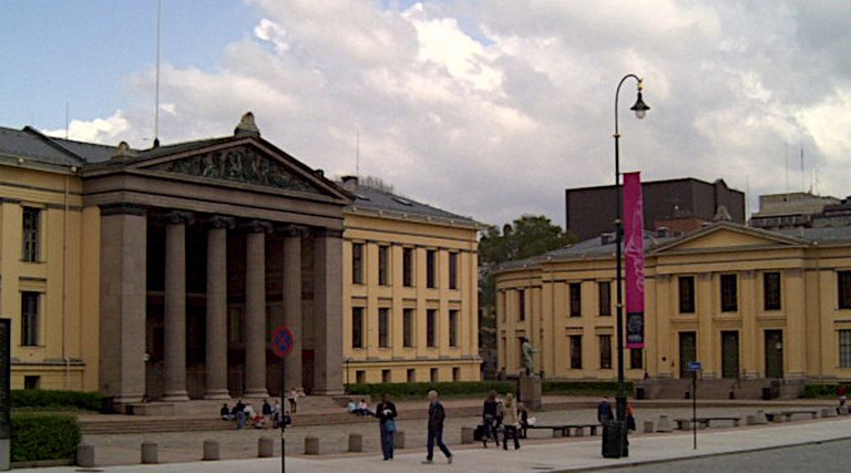 Universitetet of oslo Mahlum cc 2.0.jpg