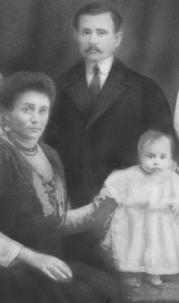 purello3 family circa 1910.jpg